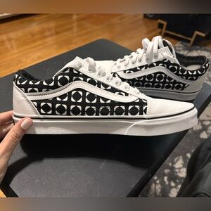 New Mens Vans Black and White Checkered sneakers size 9